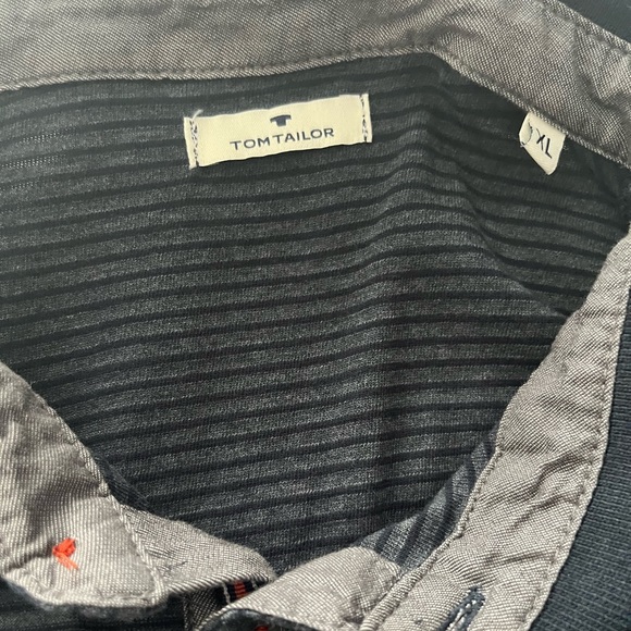 XL Navy 3 button Tom Tailor - Picture 2 of 2